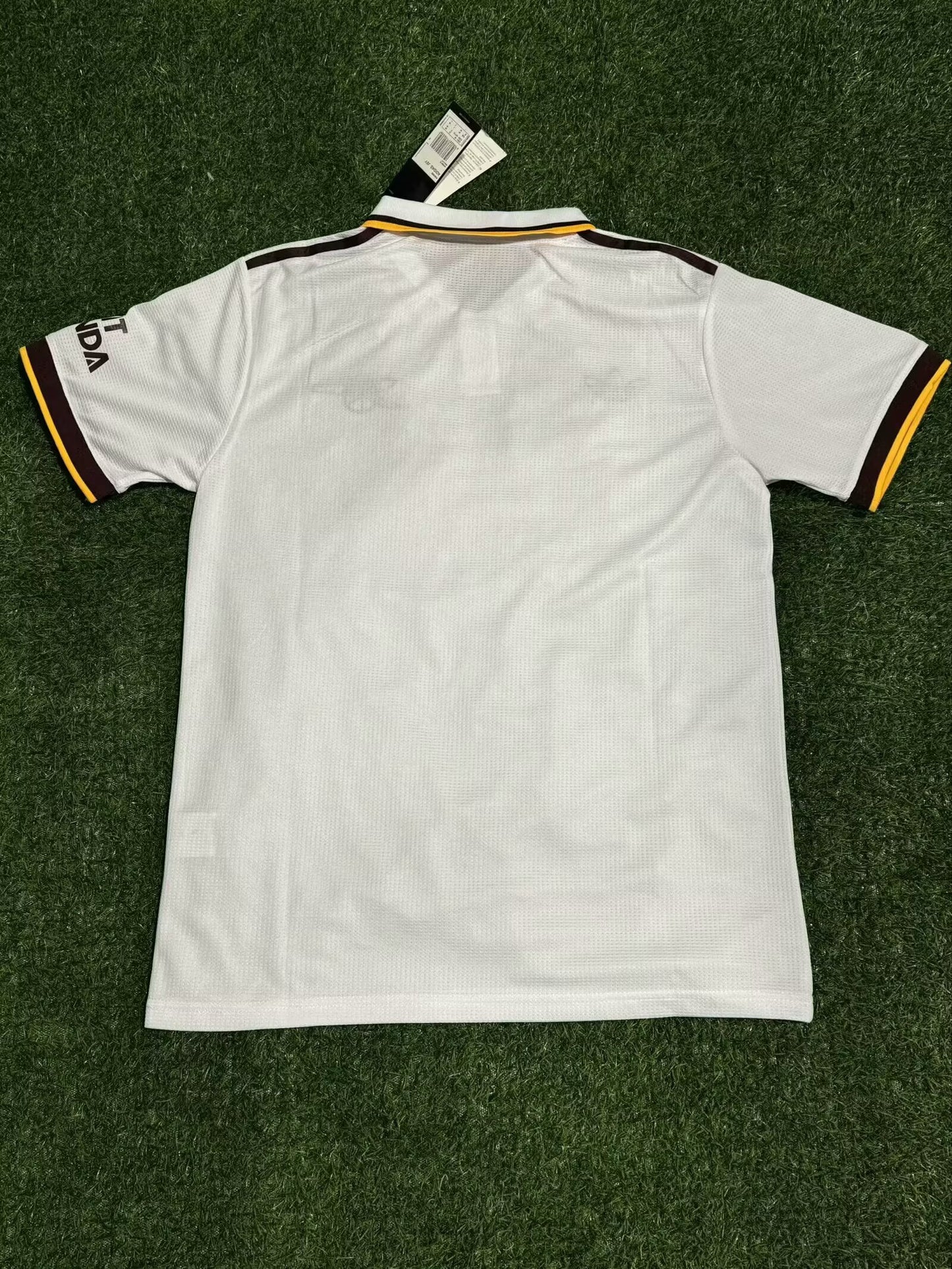 Arsenal 25/26 Shirts (Home/Away)
